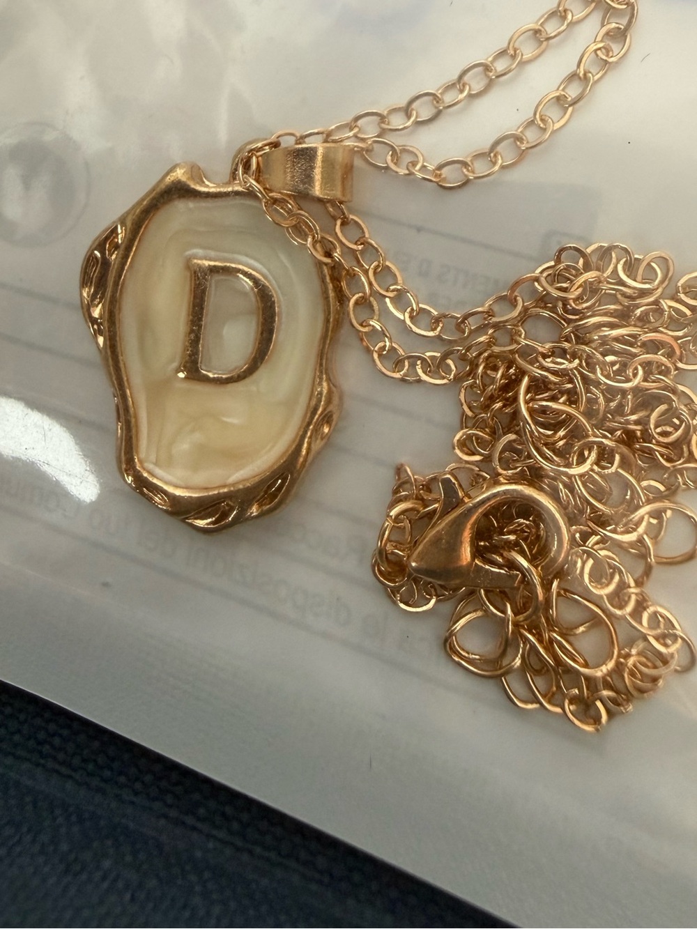 NWT *D* Gold Plated Oceanus Oyster
Shell Initial Pendant Necklace